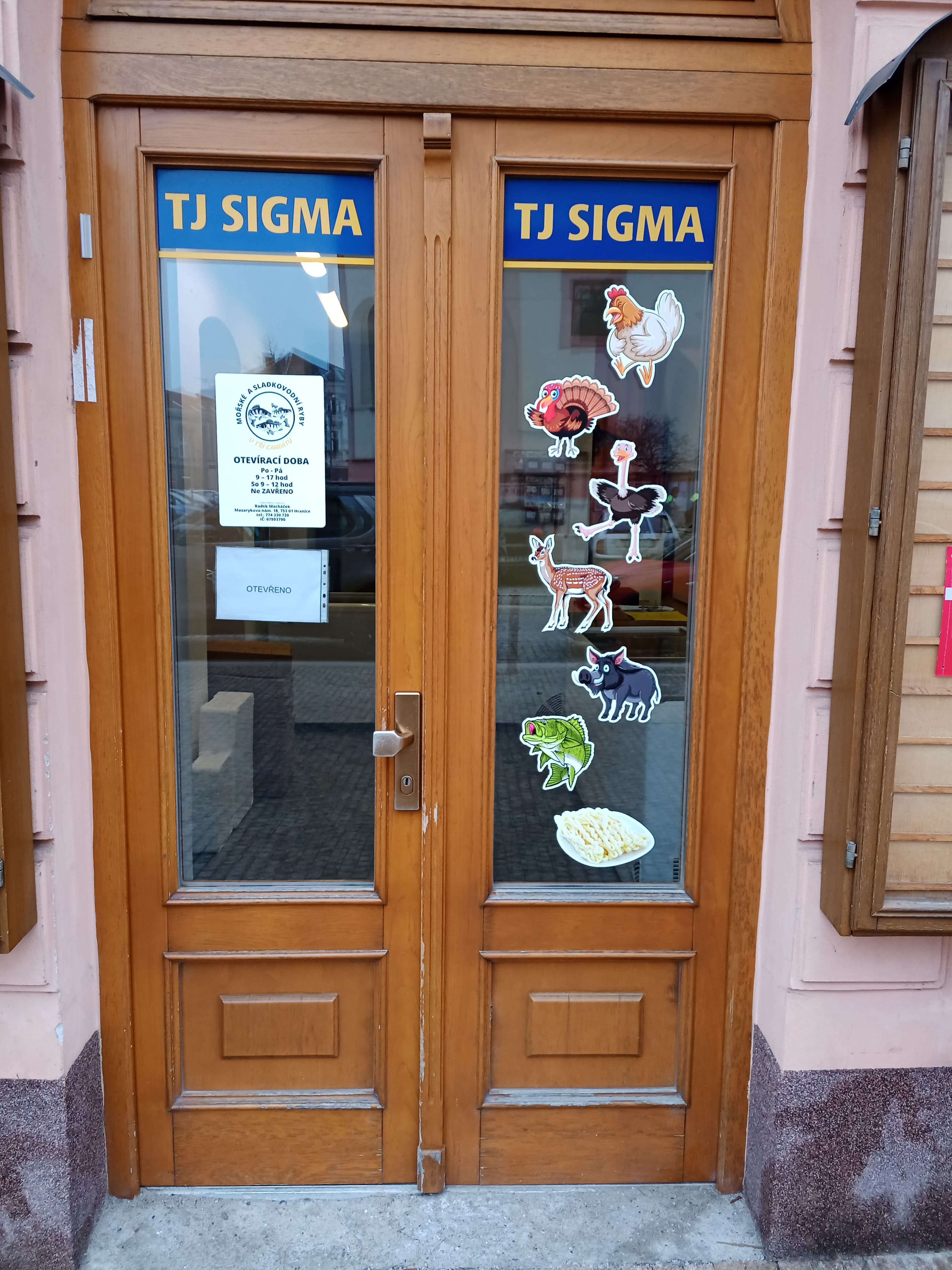 U Tří candátů